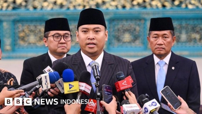 Sudaryono saat memberikan keterangan pers usai pelantikan sebagai Kepala Badan Gizi Nasional yang baru menggantikan Nanik Deyang di Jakarta.